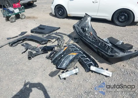 2019 Jeep Compass Latitude 4X4 from USA, damaged, VIN 3C4NJDBB1KT682742